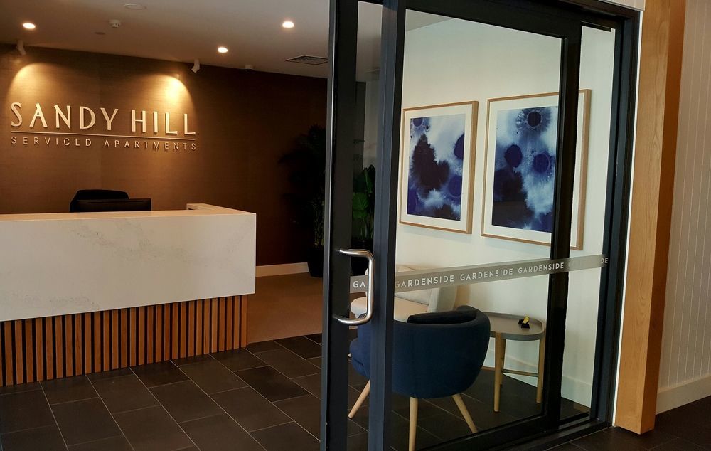 แซนดี้ ฮิลล์ เซอร์วิซ อพาร์ตเมนต์ Aparthotel ซานดริงแงม ภายนอก รูปภาพ